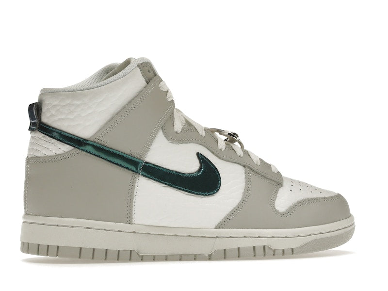 Nike Dunk High FLS (Women's)