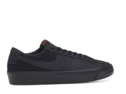 Nike SB Zoom Blazer Low Pro GT ISO Triple Black