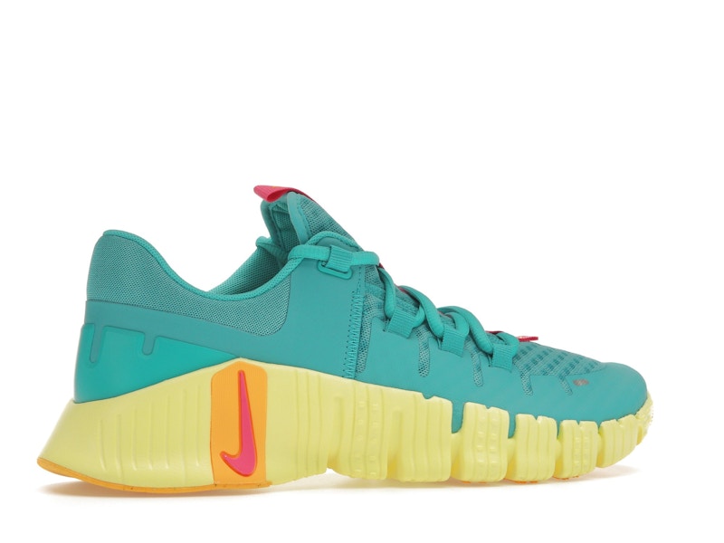 Nike Free Metcon 5 Dusty Cactus Fierce Pink