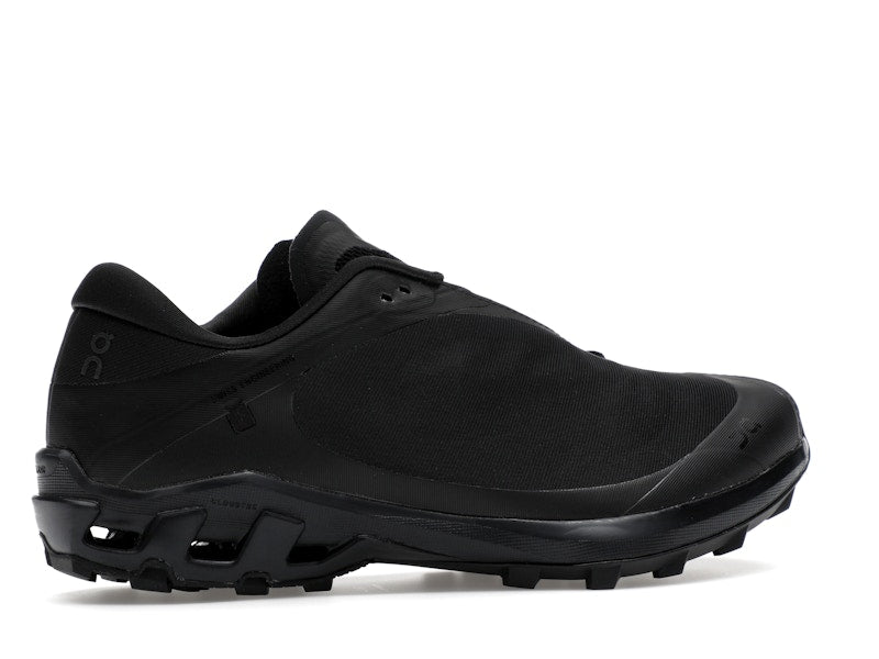 On Running Cloudventure Peak POST ARCHIVE FACTION Black Magnet (Women's)