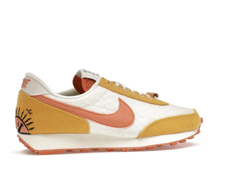 Nike DBreak SE Sun Club Hot Curry (Women's)