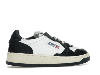 Autry Medalist Leather Low White Black (Women's)