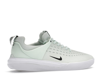 Nike SB Zoom Nyjah 3 Barely Green