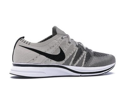 Nike Flyknit Trainer Pale Grey