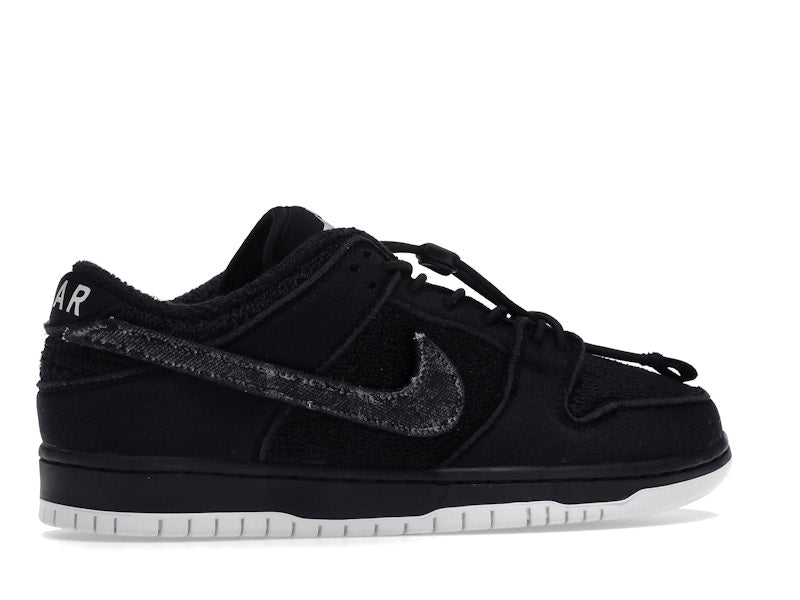 Nike SB Dunk Low Gnarhunters