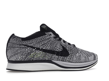 Nike Flyknit Racer Oreo