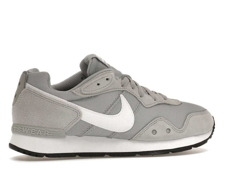 Nike Venture Runner Wide Light Smoke Grey