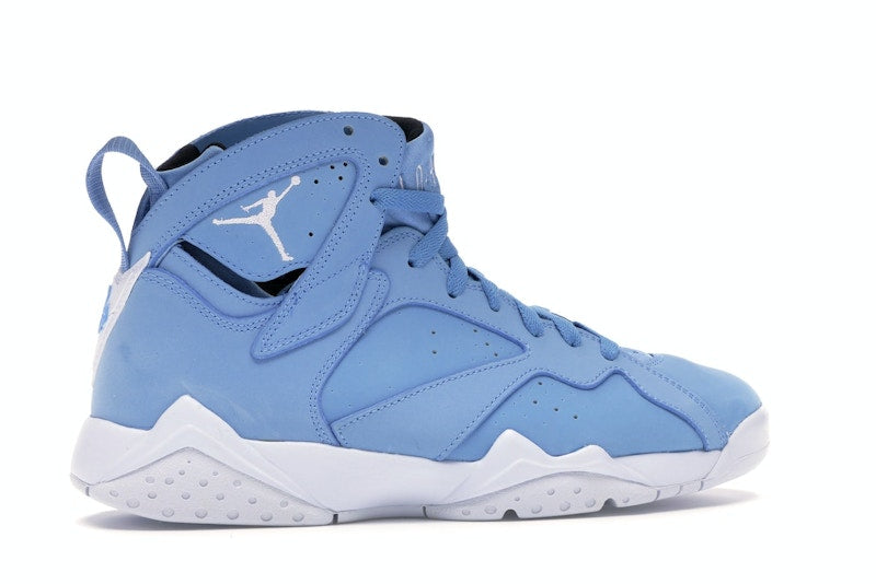 Jordan 7 Retro Pantone
