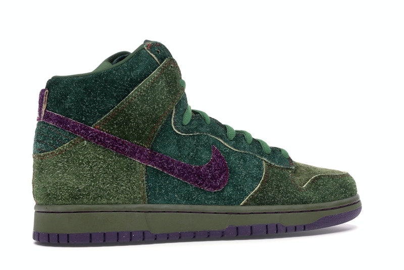 Nike SB Dunk High Skunk 420