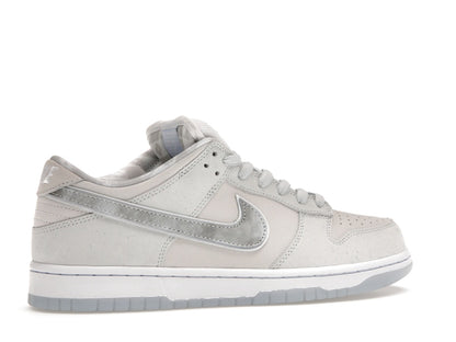 Nike SB Dunk Low White Lobster (Friends and Family)