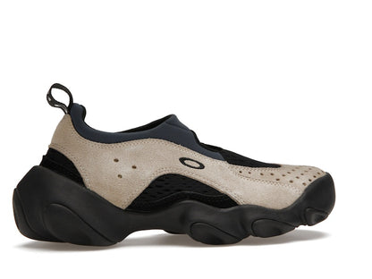 Oakley Factory Team Flesh Sandal Brain Dead Sand Navy