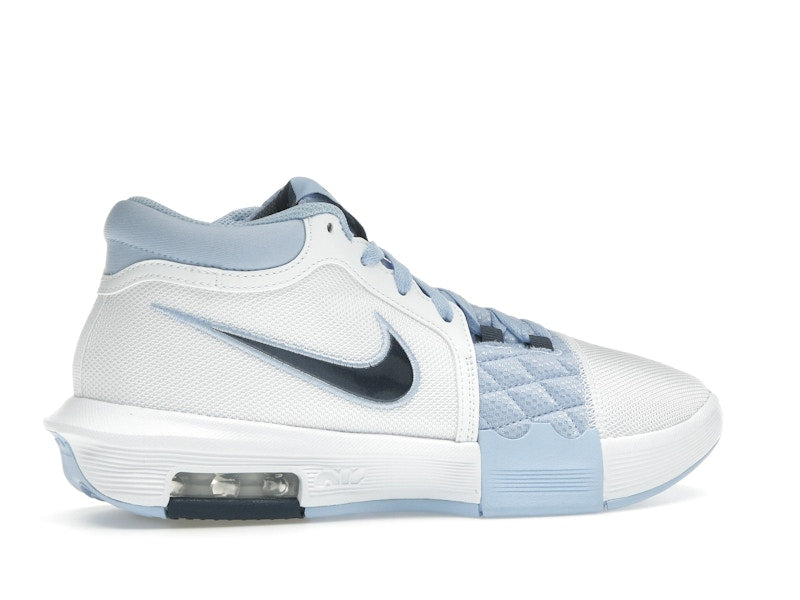 Nike LeBron Witness 8 UNC