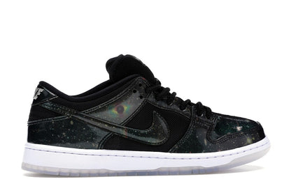 Nike SB Dunk Low 420 Intergalactic