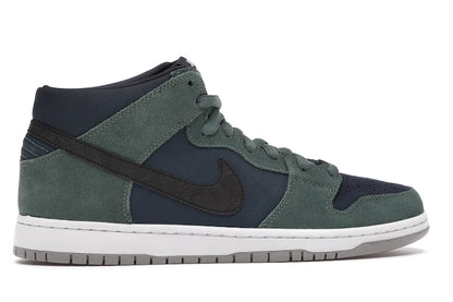 Nike SB Dunk Mid Nori