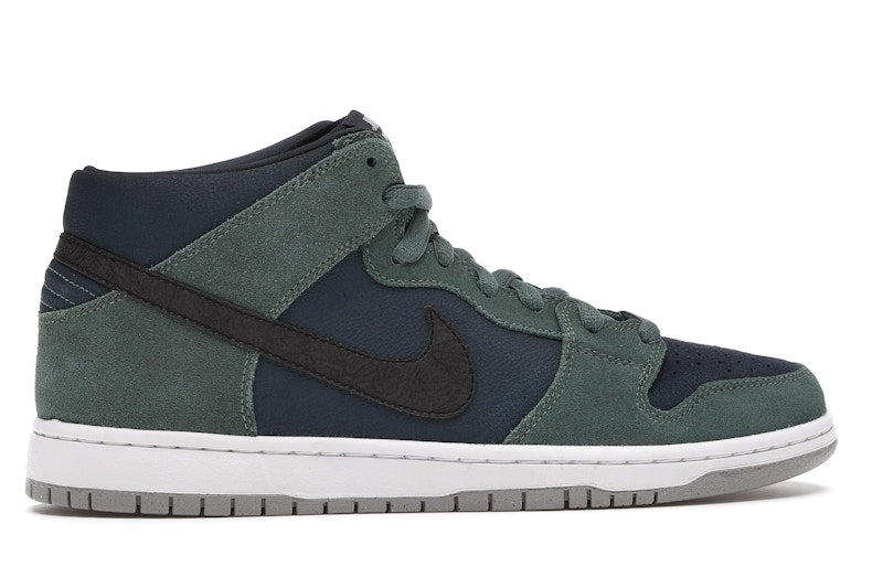 Nike SB Dunk Mid Nori