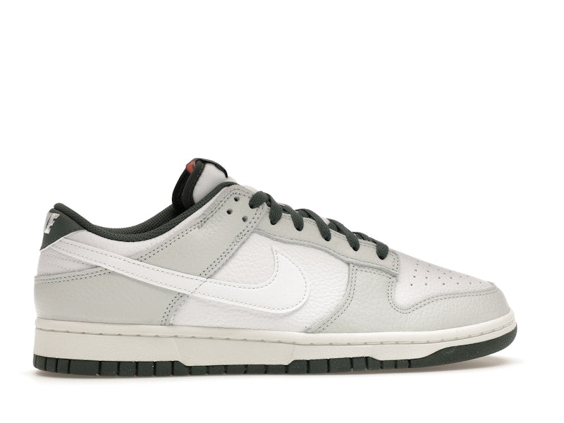 Nike Dunk Low Retro SE Photon Dust Vintage Green