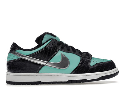 Nike SB Dunk Low Diamond Supply Co.