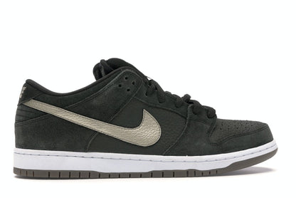 Nike SB Dunk Low Sequoia White Gum