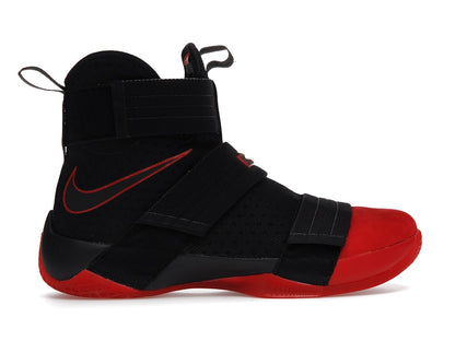 Nike LeBron Zoom Soldier 10 Un-Cleated