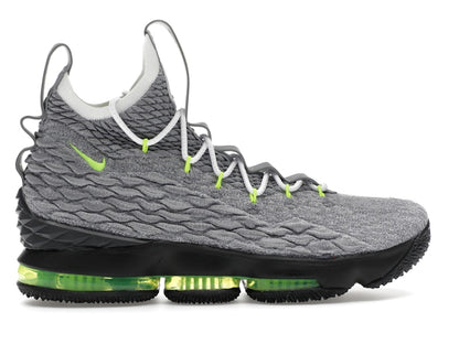 Nike LeBron 15 Air Max 95