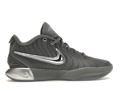 Nike LeBron 21 Resilient