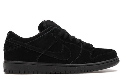 Nike SB Dunk Low Blackout