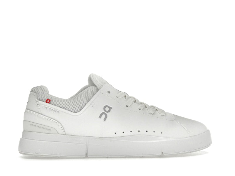 On The Roger Advantage All White (Women's)
