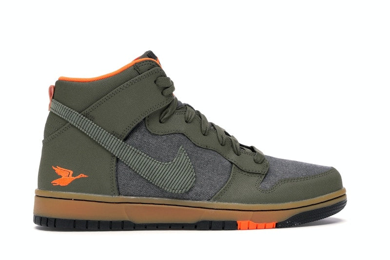 Nike Dunk CMFT Swoosh Social Club Olive