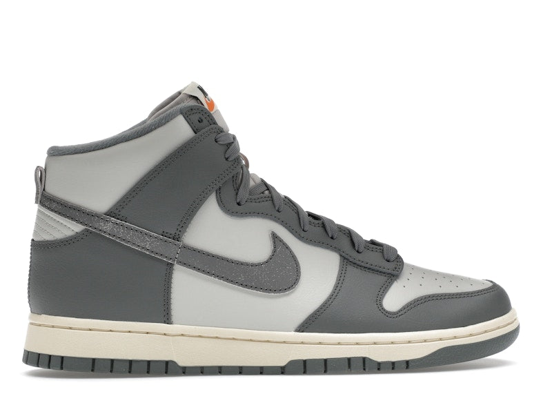 Nike Dunk High Vintage Light Bone Grey