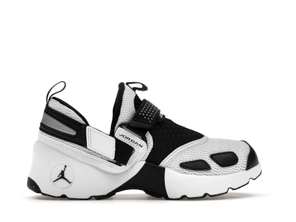 Jordan Trunner LX White Black (Women's)