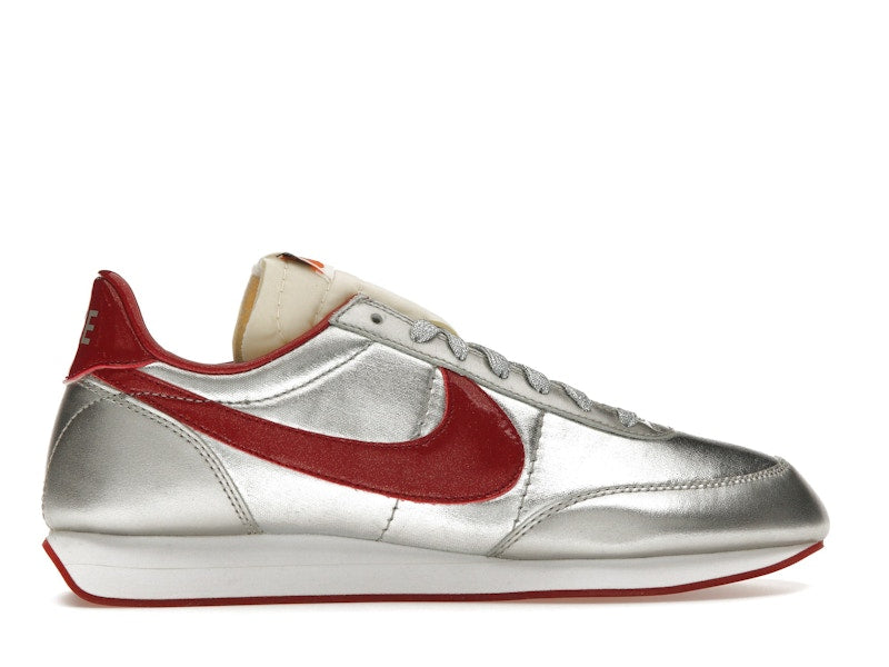 Nike Tailwind Night Track