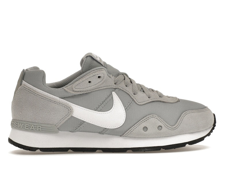 Nike Venture Runner Wide Light Smoke Grey