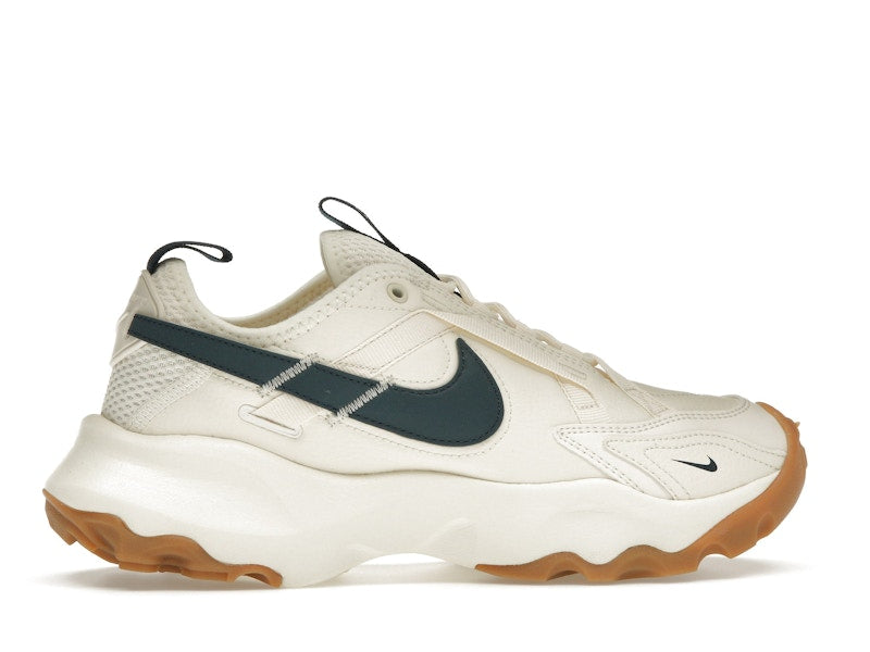 Nike TC 7900 Pale Ivory Gum Light Brown Armory Navy (Women's)